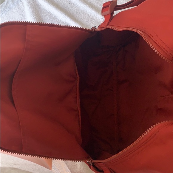 Lululemon New Crew Backpack 22L *SOLD* - Picture 2 of 4